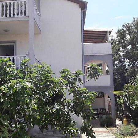 Apartments Malinska-Kajkic Εξωτερικό φωτογραφία