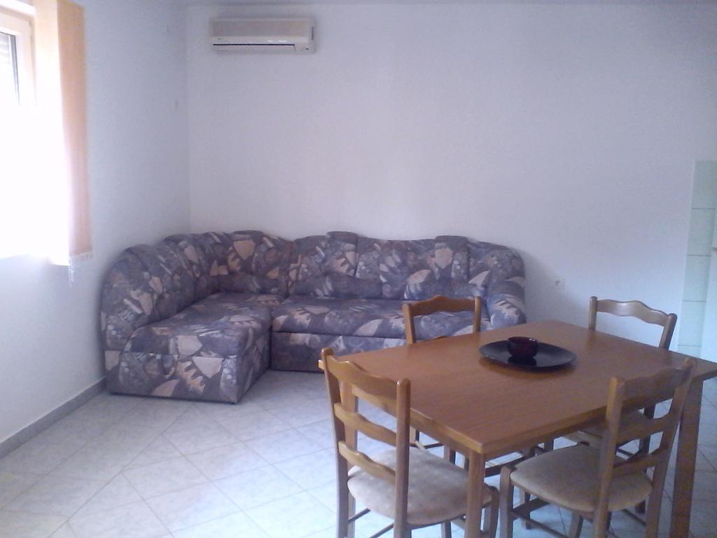 Apartments Malinska-Kajkic Δωμάτιο φωτογραφία