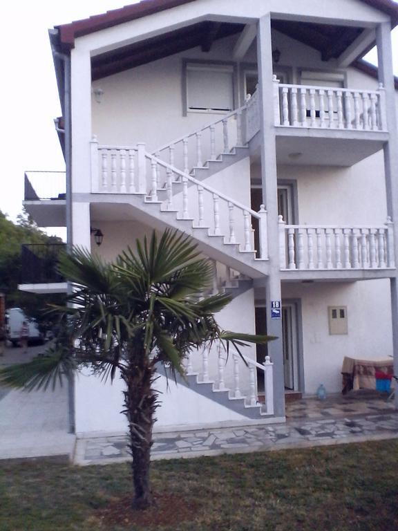 Apartments Malinska-Kajkic Δωμάτιο φωτογραφία